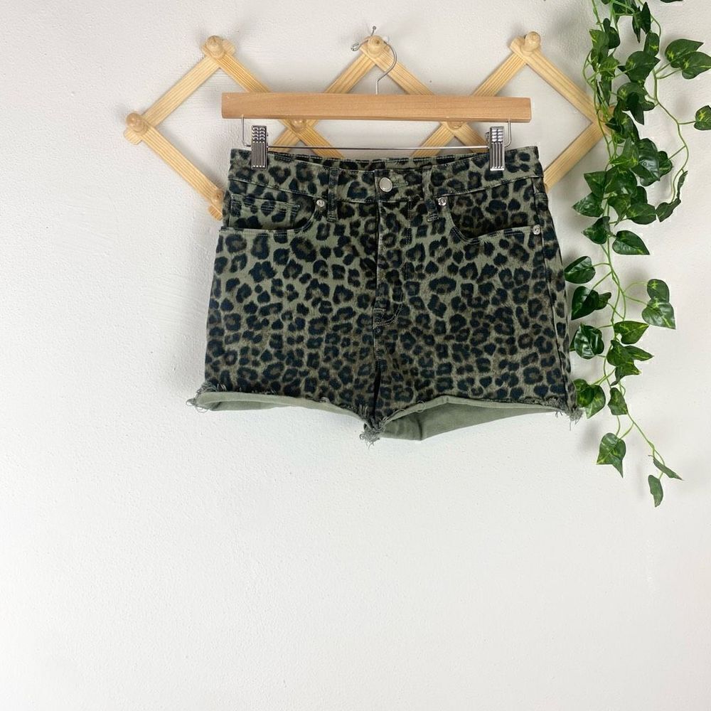 GOOD AMERICAN | Olive Cut Off Leopard Shorts Size 4/27 GUC E139